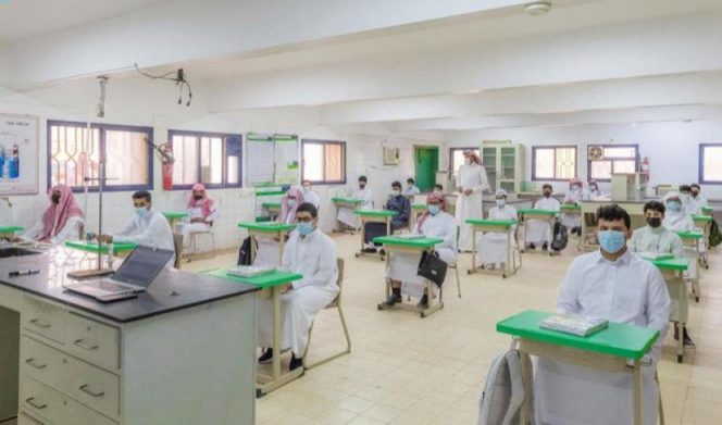 
 Bukan Hanya Ilmu Agama, Arab Saudi Tawarkan Beasiswa Ilmu Sains dan Teknologi